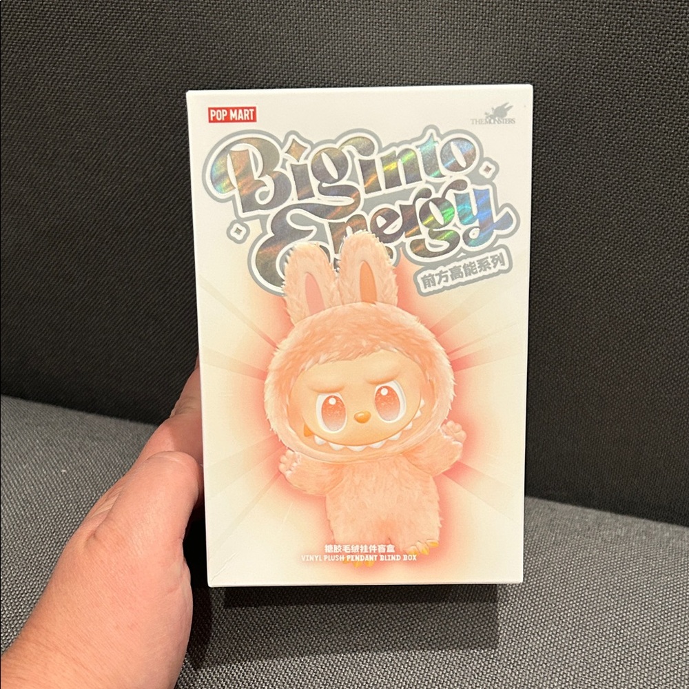 Big Into Energy Hope Labubu - Picture 2 of 7